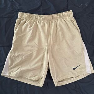 Nike Dri-Fit Athletic Shorts beige cream Size Large